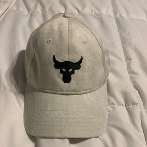 Under Armour Hat. ‘The Rock’ Brahma logo. Like new condition.